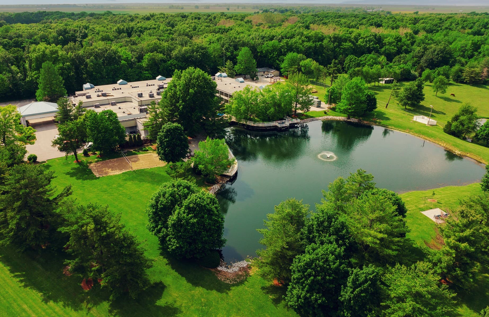Lincoln Recovery — rural Illinois campus